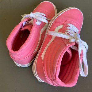 WOMEN'S VAN'S CORAL HIGH TOP SNEAKERS SIZE 7